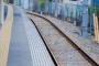 【胸糞】駅のホームからスマホ落として駅員に拾ってもらってた大学生がいた→ スマホを受け取った後、トンデモナイ行動を・・・