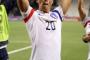 またバ韓国塵選手www アジア大会サッカーで、試合中にユニフォームを脱ぎだしたファン・ヒチャンww