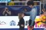 【悲報】羽生結弦、ロシア美幼女に抱きつかれてしまう 	