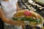日本「食料品の値上げと内容量減少が止まらない…」アメリカ「こんなにデカいサンドイッチが6ドル！」