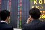 【韓国】 尋常でない外国人資金流出・・・株式・債券39億ドル売り払う