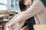 【悲報】平均的な女子高生の脚、こんな感じだった