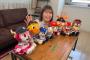 【画像】稲村亜美さんが持ってる球団マスコットぬいぐるみ