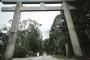 【戦慄】男さん、神社で『恐ろしい事』をしてしまう！！！！！