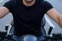 バイク乗りやけどTシャツでバイク乗ってたら注意されたんやが