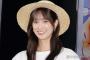 元日向坂46佐々木久美、ノースリコーデでディズニー満喫「素肌が眩しい」「可愛すぎる」の声