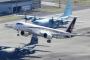 初飛行の小型ジェット旅客機MRJ、1年半後の納入に間に合うか？