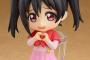 【ラブライブ!】ねんどろいど「矢澤にこ 練習着Ver」予約開始！「サングラス」と「マスク」パーツをつかって怪しげな変装姿も再現可能
