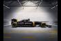 ルノーF1、パリで発表された「RS16」についてマシンは旧型でカラーリングも暫定とのこと