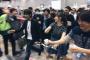 小嶋陽菜将憐れなドルヲタにチョコをばら撒く名采配