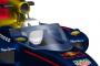 【画像】F1ドライバーの頭部保護：レッドブルの風防タイプってこういう感じなのか