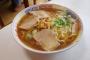 先輩「ラーメンおごってやるよ」新入社員ぼく(ラーメン嫌いだけどチャーハンとか頼めばいいか)
