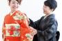 コトメの結婚式に着物を着ることになった→トメ『さ、嫁子ちゃん始めましょう』私「トメさんはご自分の用意をしてくださいね」トメ『え？』私「自分で着付けできますから」→結果…
