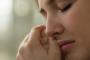 私が夫と死別したと知らない友人と交わす、夫の話や愚痴がすごく楽しかった。「嘘がバレて困る」より「この嘘をもう少し続けていたい」の方が近い気がする
