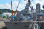 米海軍のイージス駆逐艦「フィッツジェラルド」が損傷部の修理と点検のためドライドック入り！