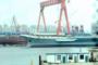 艦首の排水が開始、中国初の国産空母が「病」を押して就役？