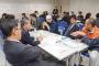 【スマホ】小中学生は原則所持禁止「娘が精神的に不安定になった」	