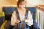 【欅坂46】2/10発売『メンズノンノ 3月号』志田愛佳がラッピングに挑戦しているオフショットが公開！女の子らしくて可愛いなｗｗ