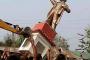 ブルドーザーでレーニン像を破壊、インド国政与党の支持者が大暴れ！