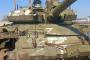 鹵獲されたロシア軍のT-62M戦車…寿命は短いとわかって突っ込んでんだな！