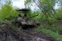 旧ソ連時代のT-55戦車の実戦投入が確認される…精神安定網を2重装備！
