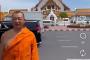 タイ移住のTKO木下、寺院前で僧衣コスプレをして炎上ｗｗｗｗｗ