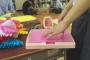 小学校のイベントの時とかに折り紙で作ったジャバラなアレを自動で作る機械があったｗｗｗハイテクすぎるｗｗｗ