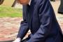 鳩山由紀夫氏が韓国でひざまつき謝罪！！「日本はあまりに酷いことをした。心より申し訳なくて謝罪する」（画像あり）