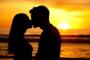 旦那との結婚が決まった際、片思いだった男性とディープキスをした。