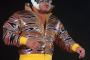 プロレスの覆面レスラーってどういういきさつでなるの？