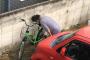【悲報】女の子の自転車を舐め回していたおじさん、盗撮されるｗｗｗ（画像あり）