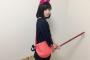【画像あり】魔女の宅急便のキキになった福岡聖菜が可愛いw w w w w w