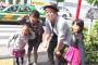ヒカキン、隙あらば子供たちを笑顔にする