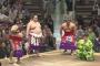 稀勢の里 「北斗の拳」の”ラオウ”の化粧まわしで土俵入り