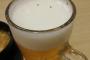 【弩級画像】松屋でビール頼んだらハエ浮いてた 	
