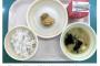 【悲報】小学校の給食、限界突破