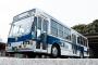 【悲報】自動運転のバス、『とんでもない物』に衝突してしまう！！！！！！