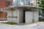 トイレの個室で入ってるの分かっててノックしてくるやつなんなの？