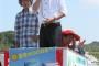 【川内原発再稼働】菅直人元首相、マイク手に気勢上げる…「安倍政権は亡国政権」「中止したら大嫌いな安倍首相に拍手だが、そうはならないだろう」市民団体と警察がもみ合い