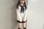 【画像比較】「22歳のセーラー服姿」or「20歳のセーラー服姿」どっちが本物の女子高生ぽいｗｗｗｗ？