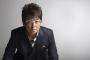 哀川翔さんが自慢の仮面ライダーカードを見せて「大事なものだから素手で触らないで」と言っているのに！