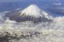 登山者が増えすぎて富士山頂が大混雑（海外の反応）