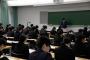 （ヽ´ん`）「筆記具忘れてずっと試験官睨んでたのに助けてくれなかった。人としておかしいだろ。」
