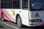 【超衝撃】日本人学校のバス、ガチで『襲撃』されてしまう！！！！！