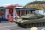 スペイン国軍の日にを祝いパレードを披露…誇りをもって国王の前で行進！