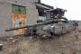格納庫内に隠したロシア軍戦車、自爆型ドローンが建物内に侵入し破壊される！