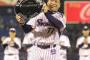 最優秀監督賞は真中、特別賞に山田が選出