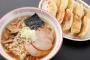 女「お腹すいた」男「ラーメン行こうぜ！」女「違うの、食事しながら会話したいの」