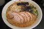 彡(^)(^)「スイスでチャーシュー麺１杯いくらでしょうか？」