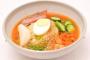 家に遊びに来た彼『お腹すいたー、冷たい麺類とか食べたいな』私「OK」→私「できたよ～！はい、冷麺」彼『お前頭おかしいのか！？』私「へ？」